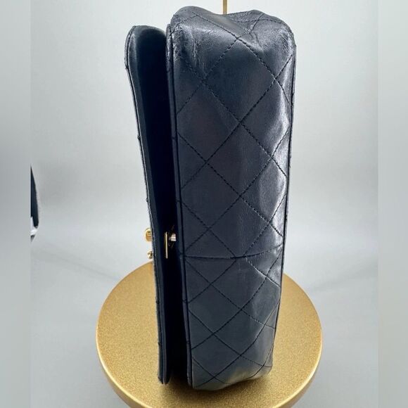 ✅AUTHENTIC✅CHANEL LAMBSKIN QUILTED SHOULDER BAG - Picture 11 of 16